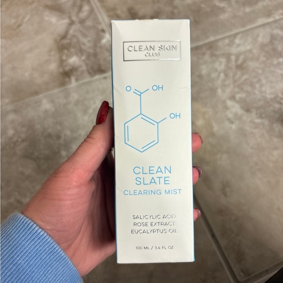 Clean Skin Club clean slate clearing mist - Picture 1 of 1